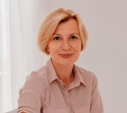 Елена Стоянова